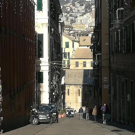Casa Nirvana * جنوة